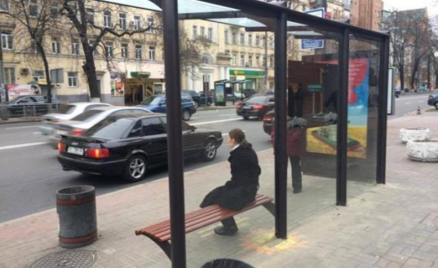 В Киеве перенесли остановку общественного транспорта (схема)