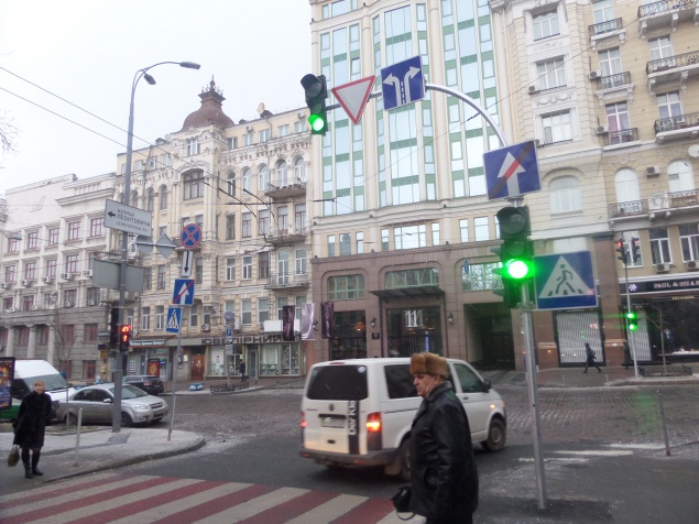 Новый светофор в центре столицы упорядочит движение - КГГА