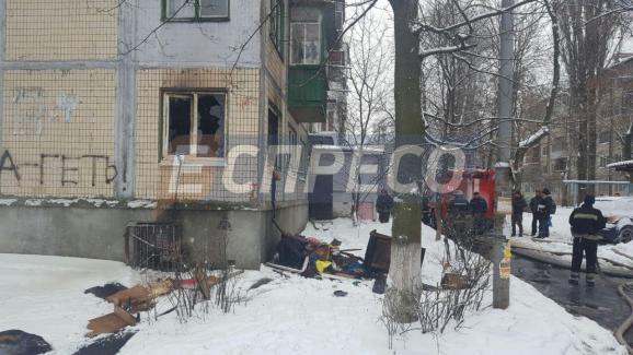 В Киеве пенсионер сгорел вместе с квартирой (фото)