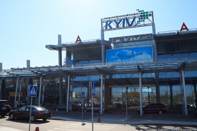 Аэропорт “Киев” (Жуляны) обслужил больше 1 млн пассажиров в 2016 году