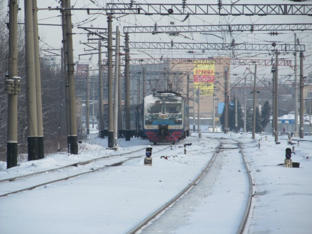 В Киеве на железнодорожных путях нашли избитого мужчину с амнезией
