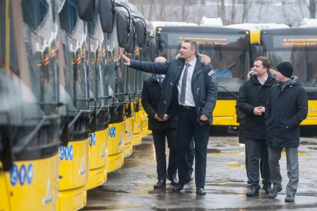 Через неделю на киевские маршруты выйдут 50 новых автобусов