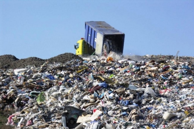 Киевской области необходимо 2,3 млрд гривен на решение “мусорной” проблемы