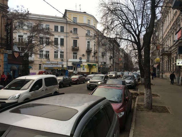 Волонтеры хотят превратить улицу Ярославов Вал в Киеве в комфортное общественное пространство