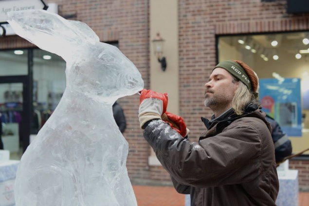 Завтра на Киевщине будут создавать скульптуры из льда