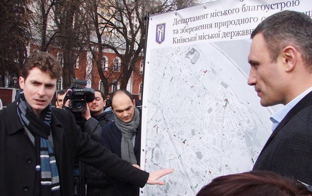 СМИ заявили о задержании на взятке “смотрящих” за коммунальными предприятиями Киева (видео)