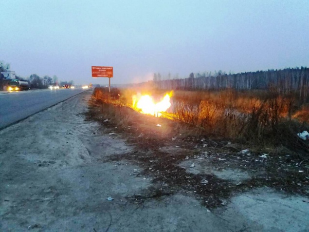 На Киевщине загорелся газопровод (фото)