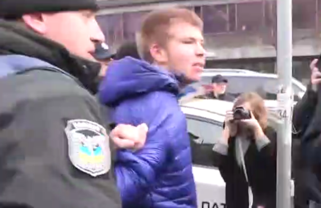 Во время феминистического марша в Киеве задержали нескольких “провокаторов”