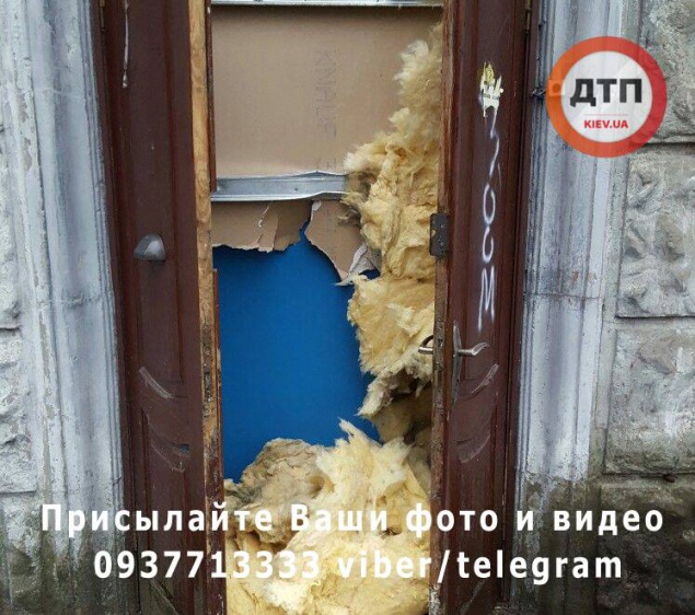 Неизвестные избили и ограбили спящих студентов в общежитии КПИ им. Сикорского (фото)