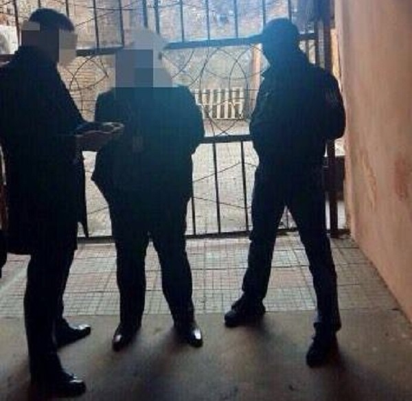 Руководитель отделения миграционной службы в Киеве “попался” на взятке в 5,6 тыс грн