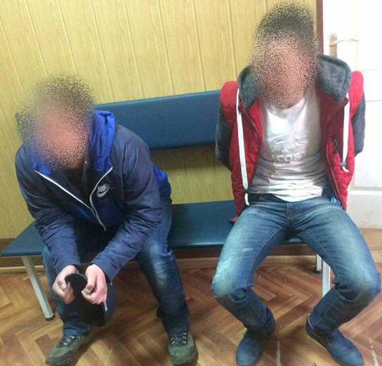 В Борисполе пьяная компания напала на полицейского