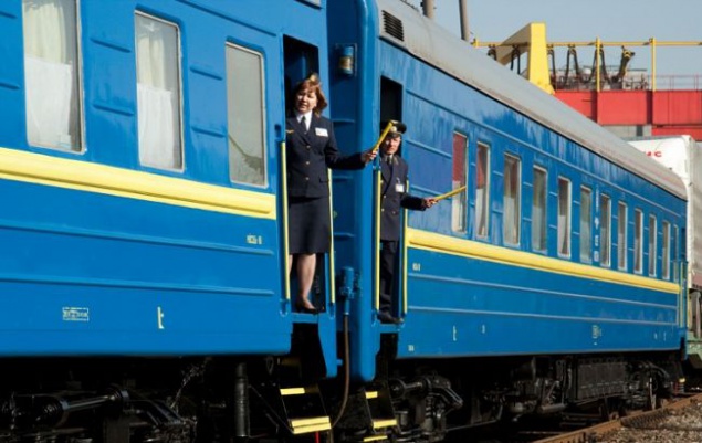 К майским праздникам “Укрзализныця” пустит 9 дополнительных поездов из Киева (полный перечень)