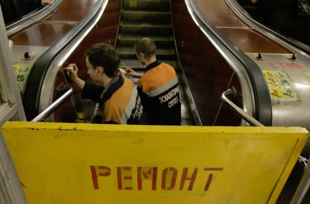 Столичный метрополитен собрался  за 20 млн гривен обновить эскалаторы
