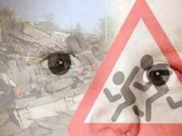 На Киевщине женщина-водитель сбила ребенка боковым зеркалом авто
