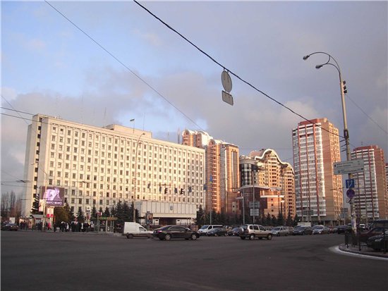 Коммунальные долги админздания администрации и облсовета обошлись казне Киевщины в 10 миллионов гривен
