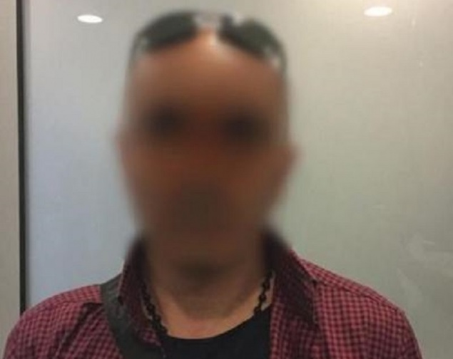 Турок по поддельному паспорту пытался улететь в Канаду из Киева