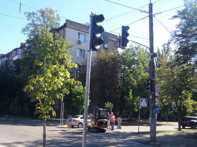 Власти Киева обещают до конца года построить 34 новых светофора