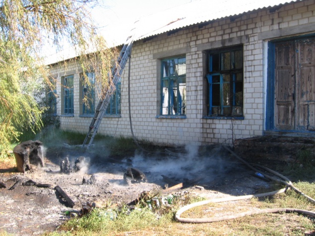 На Фастовщине едва не сгорел сельский клуб (фото)