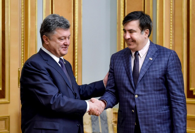 Порошенко забрал у Саакашвили гражданство - миграционная служба Украины