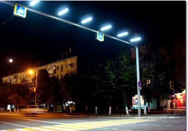 В этом году на освещение пешеходных переходов из столичного бюджета выделили 2 млн гривен