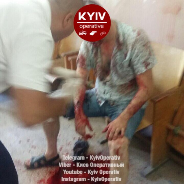 В киевском ЖЭКе расстреляли мужчину и забрали 200 тыс. грн (фото, видео)