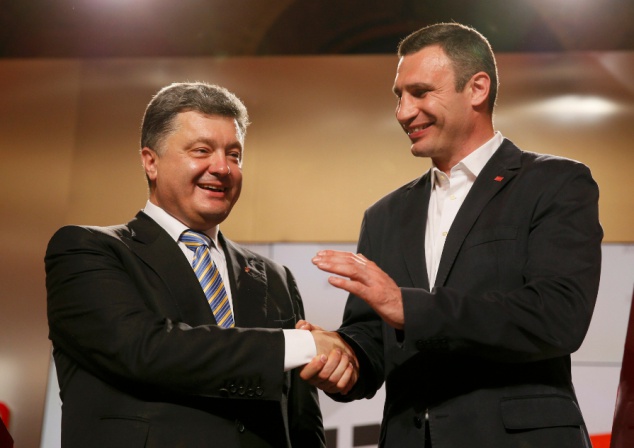 Нежелание Кличко уходить из партии Порошенко будоражит Киевсовет