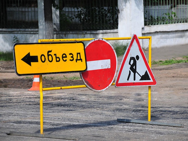 На улицах Почайнинской, Петлюры и бульваре Дружбы Народов ограничат движение транспорта