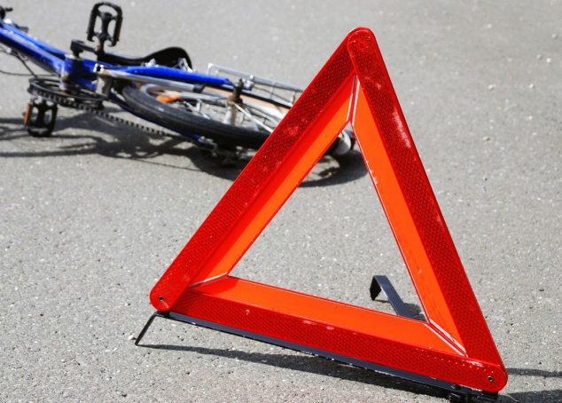 В Белой Церкви полицейский автомобиль сбил ребенка на велосипеде