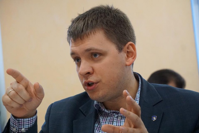 Главу регламентной комиссии Киевоблсовета обвинили в коррупции