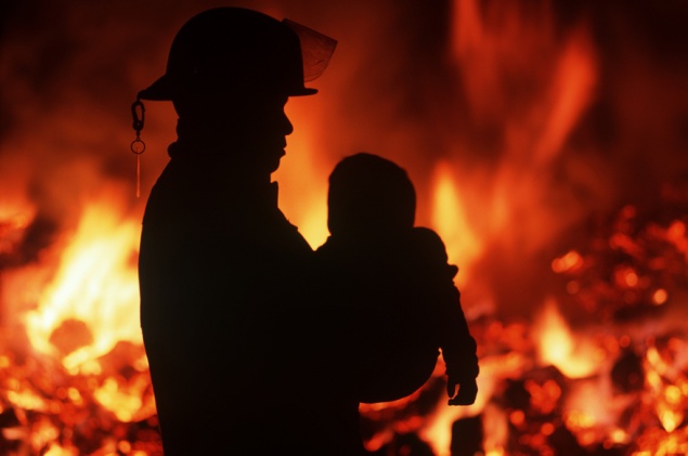 С начала года на пожарах в Киеве погибло трое детей