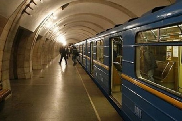 Из-за футбола в Киеве закроют три станции метро