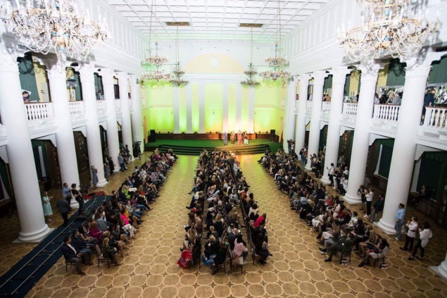 Киевский бомонд повеселился в здании Киевсовета (фото)