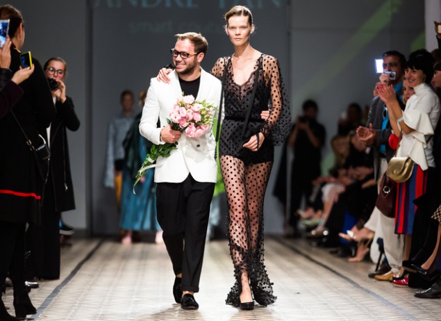 Андре Тан открывает модный подиум в Киевсовете
