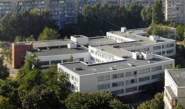 У колледжа МАУП решено забрать в коммунальную собственность Киева помещения школы № 248