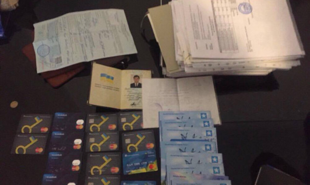 Правоохранители Киева ликвидировали конвертцентр с оборотом в 700 млн гривен