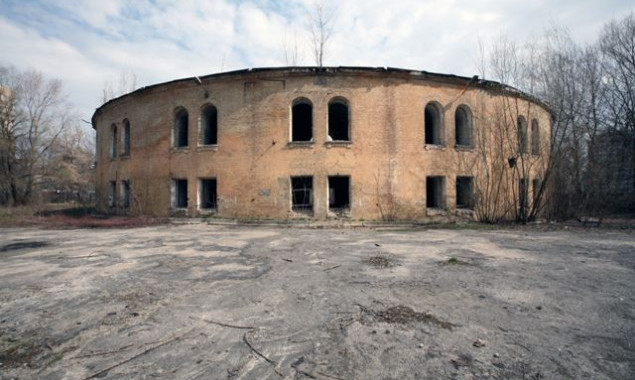 Наводницкой башне Киевской крепости грозит разрушение