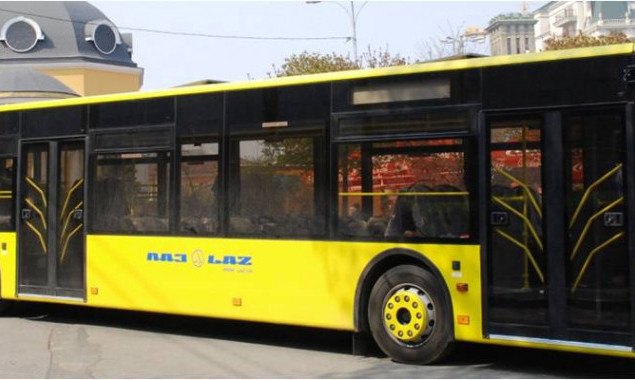 Из-за перекрытия улиц в центре Киева автобусы №24 и 62 продолжат ездить по другим маршрутам