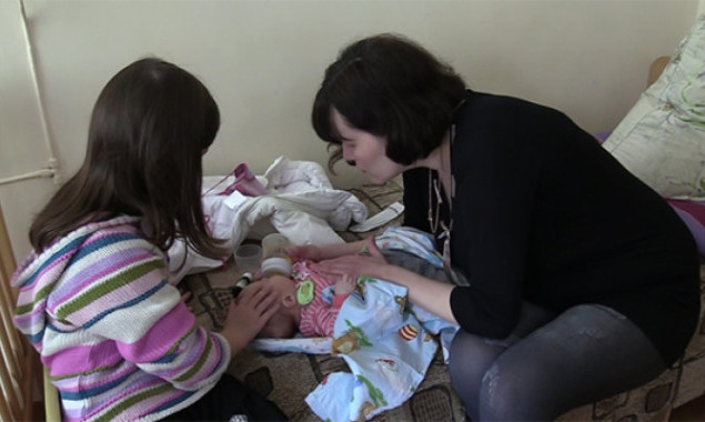 За похищение ребенка на Оболони киевлянке “светит” до 5 лет тюрьмы