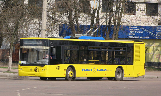 Из-за ремонта путепровода в Киеве изменят маршрут движения двух троллейбусов (схемы)