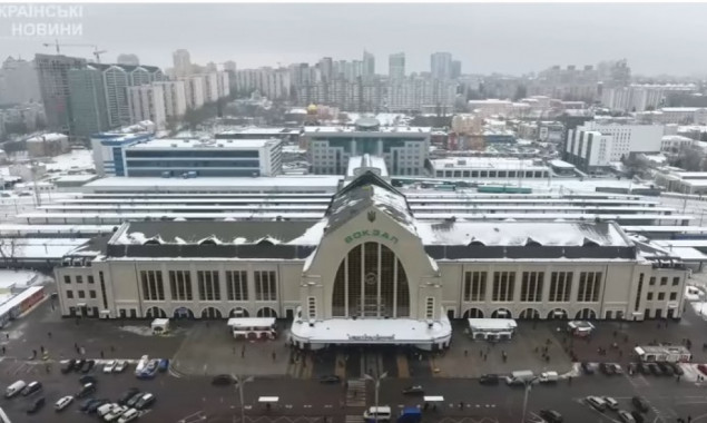 Сегодня в Киеве из-за ложного минирования вокзала пришлось эвакуировать 1140 человек
