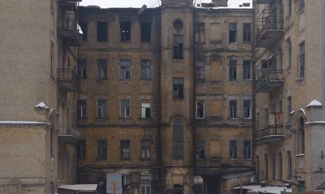 Министр культуры сделал заявления по поводу пожара в здании-памятнике архитектуры Киева