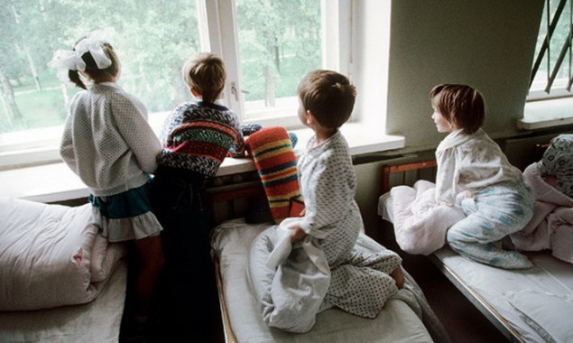 Депутаты Киевсовета предлагают ввести мораторий на отчуждение земель, на которых расположены детские интернаты