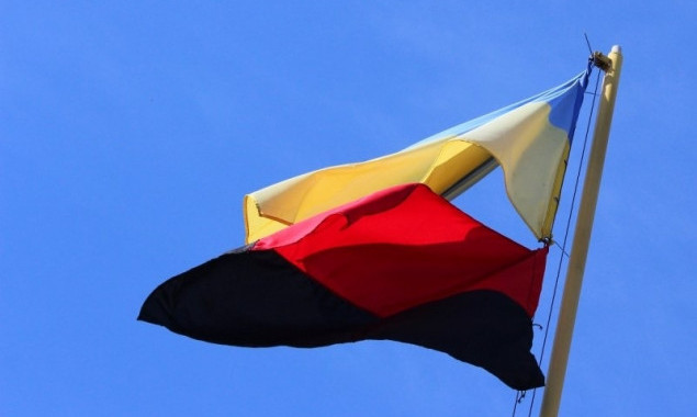 Бориспольский городской совет будет вывешивать красно-черный флаг УПА