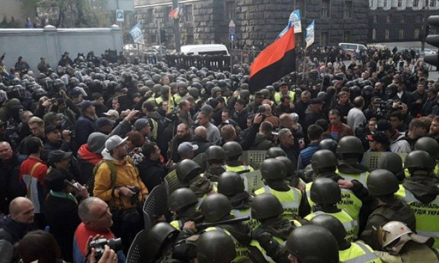 Протестные настроения в украинском обществе снизились почти на 20% - результаты соцопроса