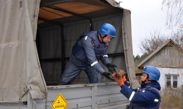 В Святошинском районе Киева пиротехники изъяли и уничтожили 3 минометных мины