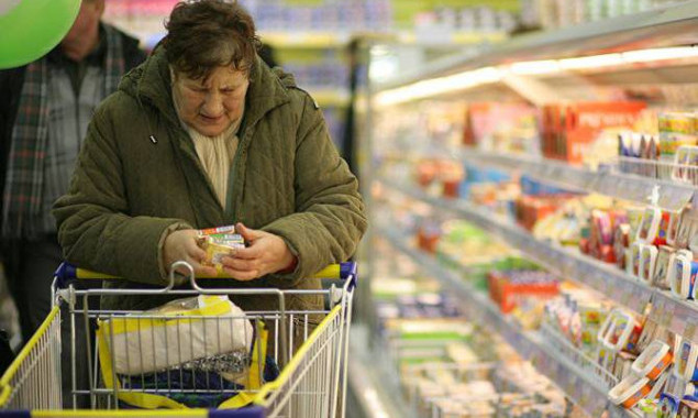 В Киеве в феврале цены выросли в на 0,6%, больше всего подорожали фрукты