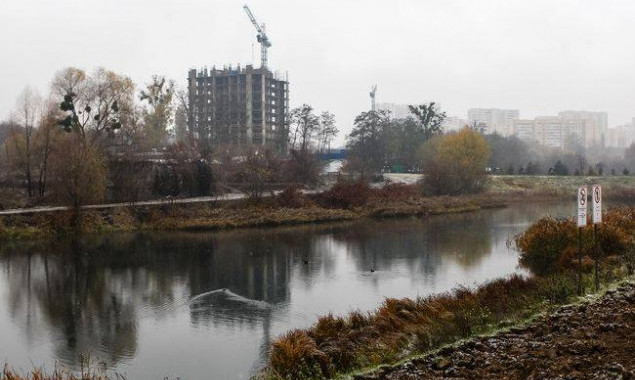 Киевсовет принял к рассмотрению “фейковую” петицию для решения экологической проблемы Совских прудов