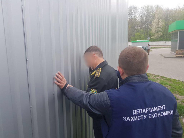 Директор ГП “Киевлесозащита” задержан во время получения взятки
