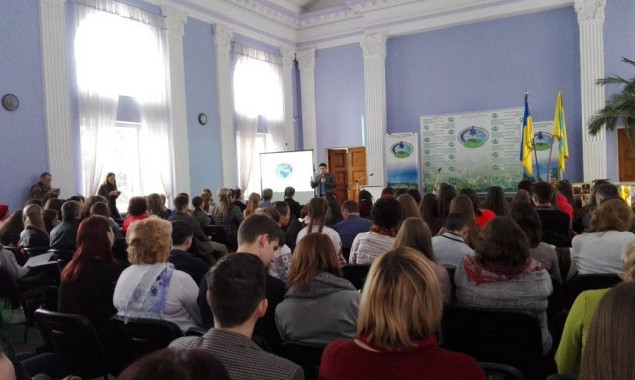 Благотворительный фонд “Киевгорстроя” поддержал юных украиноведов