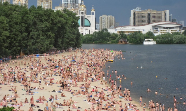 К лету в Киеве планируют открыть новые места массового отдыха на воде